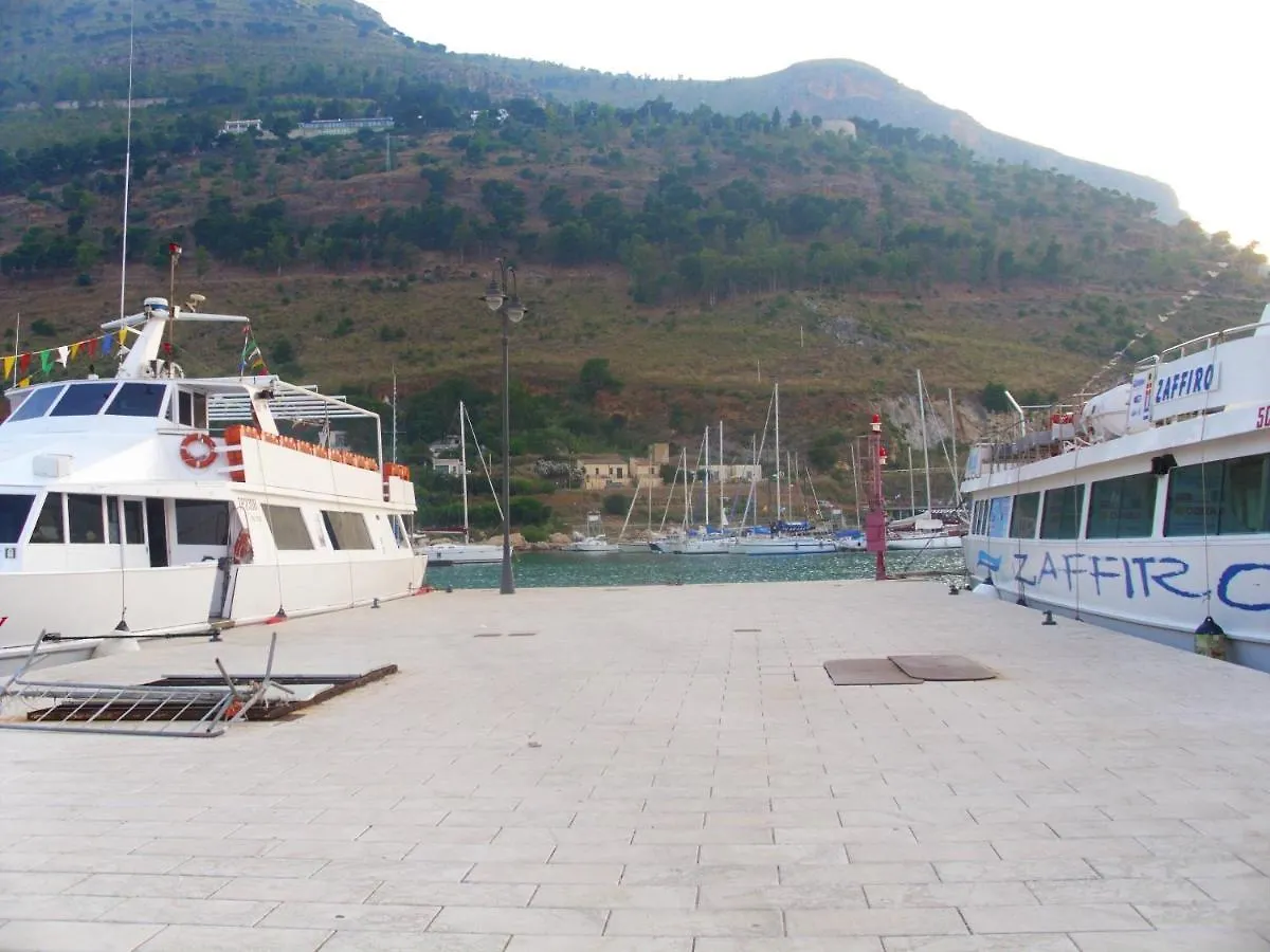 Holiday home Comfortable House With Garden In Castellammare Del Golfo
